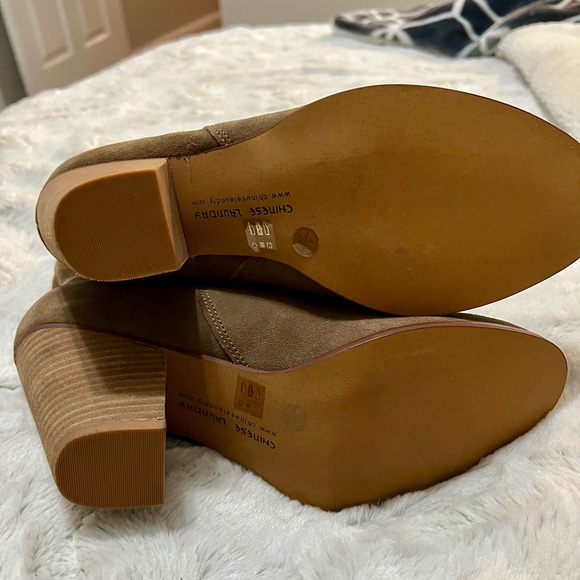 NWOB Chinese Laundry Slouchy ankle boots - Picture 2 of 4